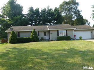 804 W Washington St, Athens, IL 62613