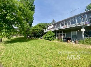 19078 Finch Ln, Lenore, ID 83541