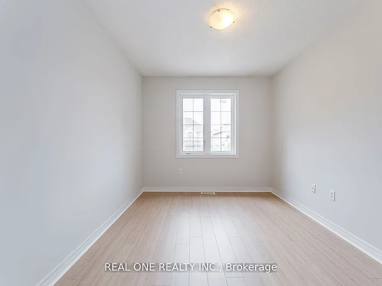 1263 Craigleith Rd — Photo 35