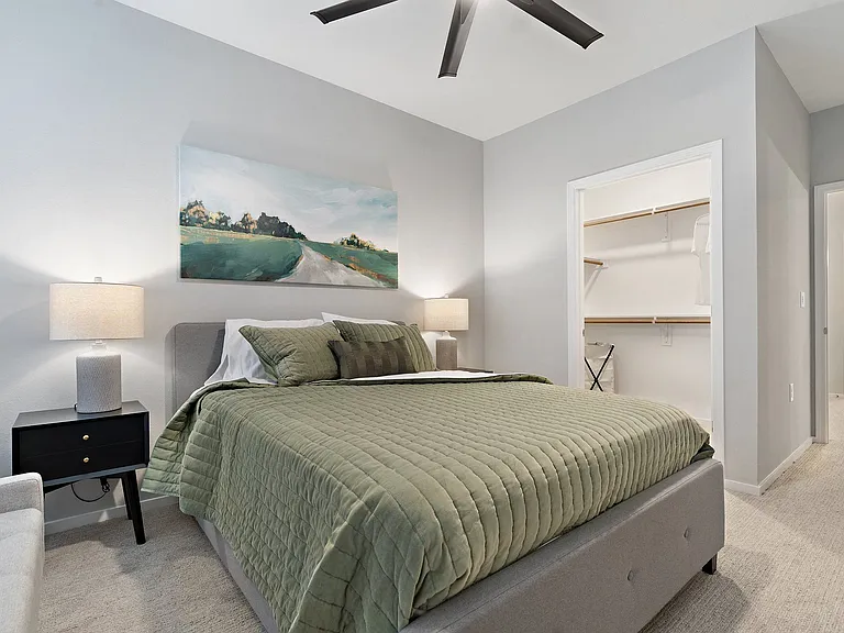 Pearson - 1 Bed / 1 Bath - 909-945 Sq.Ft.