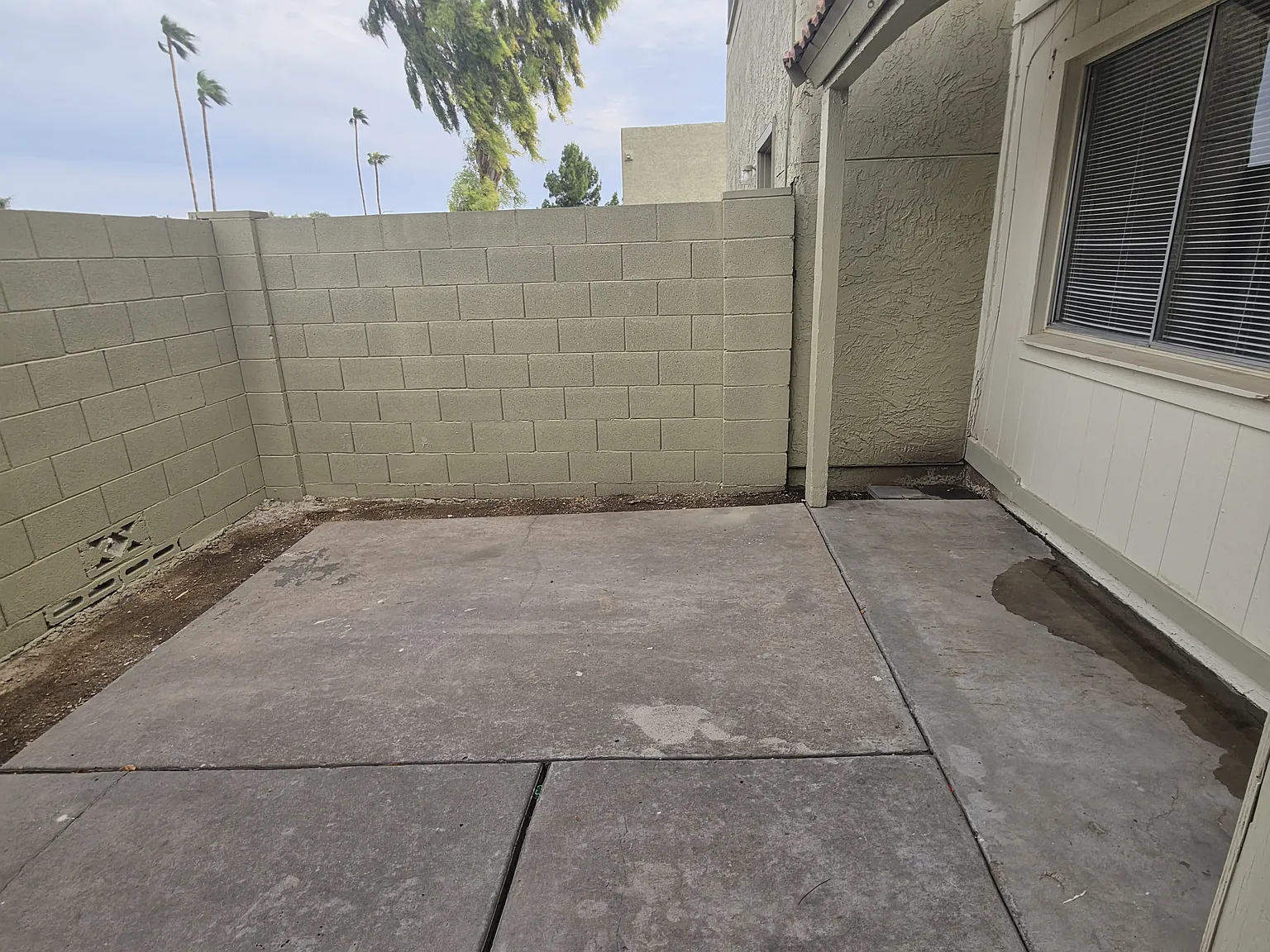 2 bed, 792 sqft, $1,400 — Photo 2