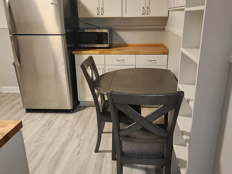 151 S Green St #3 — Photo 9