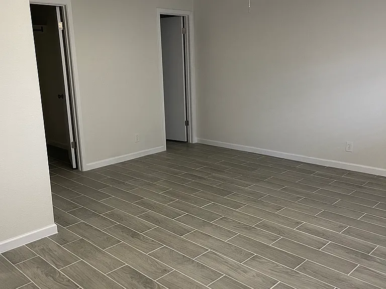 6855 Columbia Ridge Dr — Photo 6