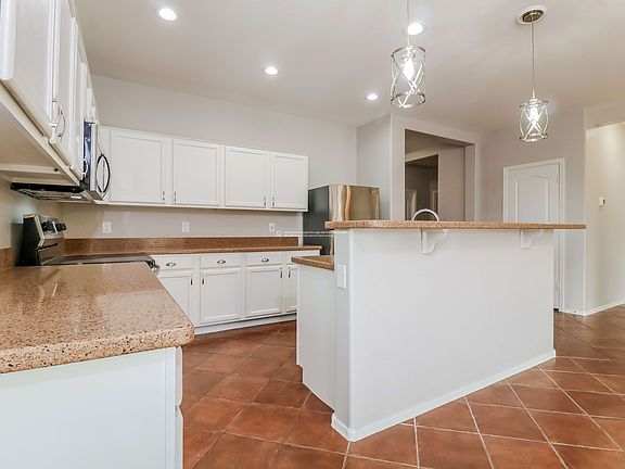 4th image of 17659 W Maui Ln