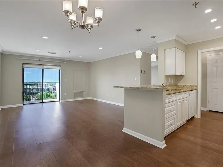 300 Johnson Ferry Rd NE #B902 — Photo 7