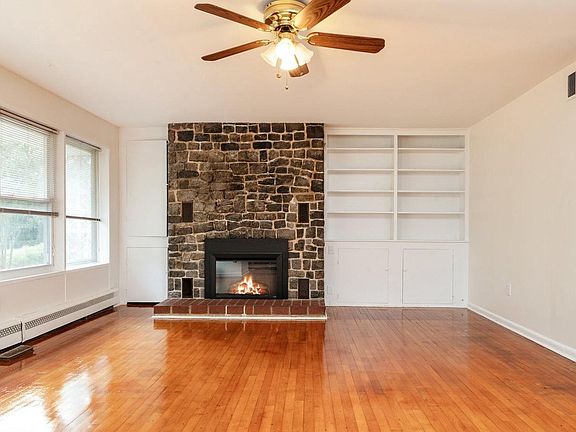 2nd image of 3 Sheridan Rd #3A