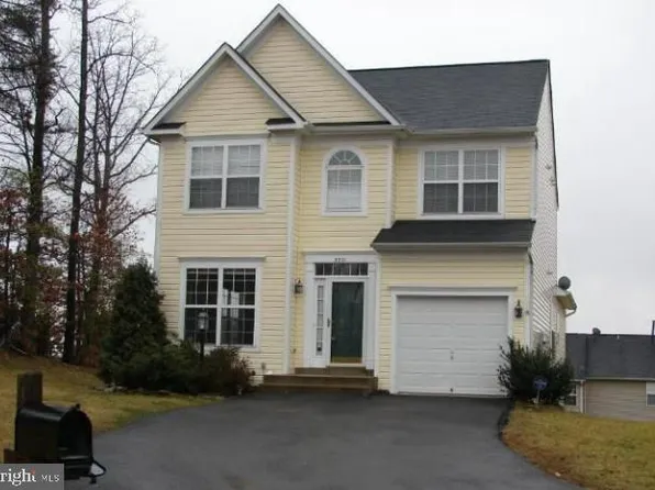 3301 Tony Ct, Dumfries, VA 22026