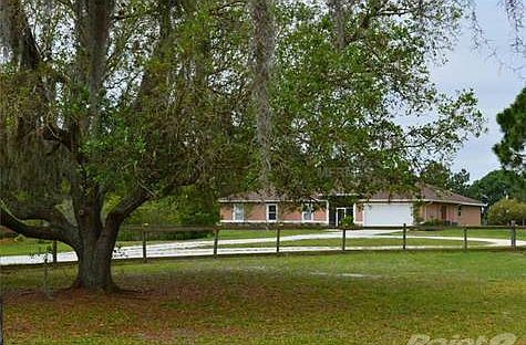Tranquility Farm is now available for the equestrian enthusiast! Almost five acres of peace and quie