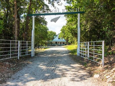 186 County Road 429, Muenster, TX, 76252