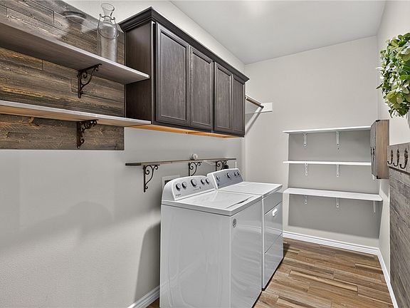 4th image of 7213 Bryson Way