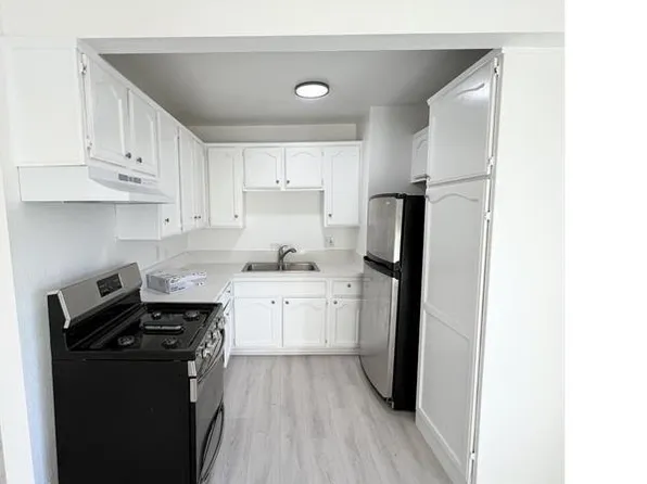 1000 E 25th St APT 2, Los Angeles, CA 90011