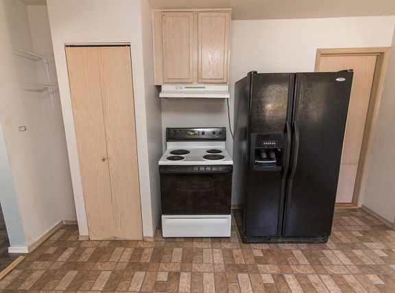 3rd image of 5618 S I St