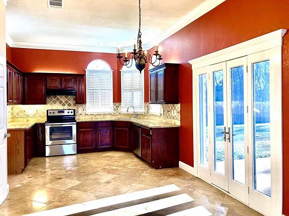4th image of 1419 Pecan Creek Dr