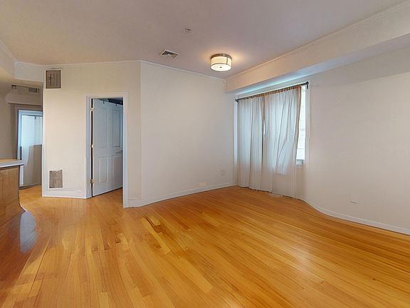 5th image of 23 Lake St