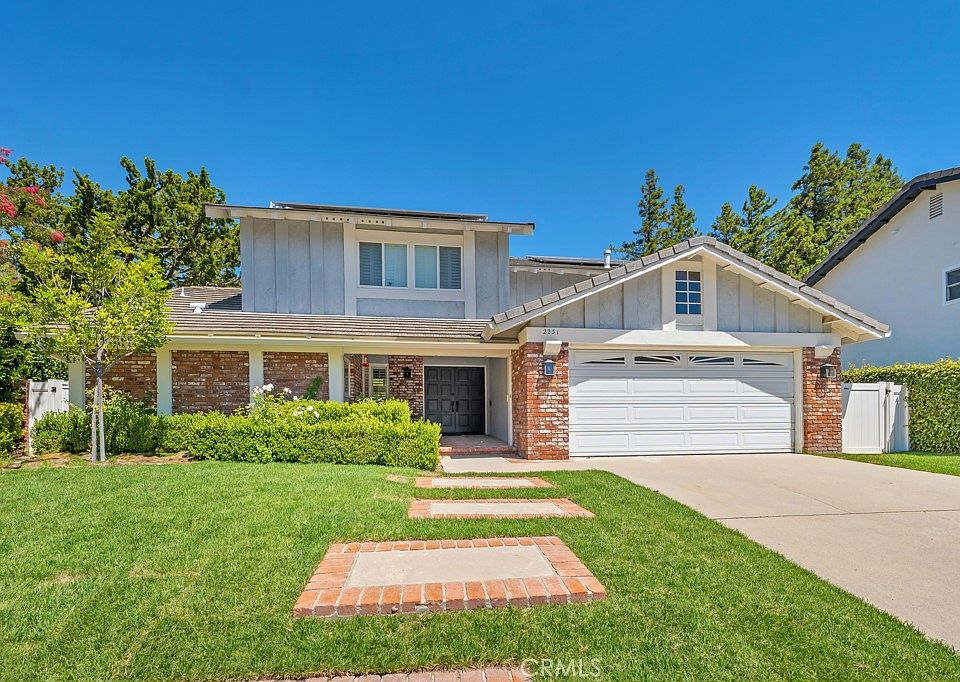 1st image of 2231 Knollcrest Pl