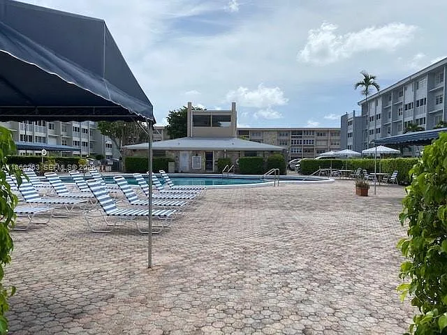 215 SE 3rd Ave #305A — Photo 24