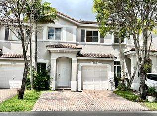 5712 NW 112th Ct, Doral, FL 33178