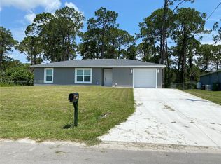 3005 Marlin Cir, Labelle, FL 33935
