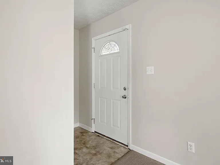 7984 Main St — Photo 7