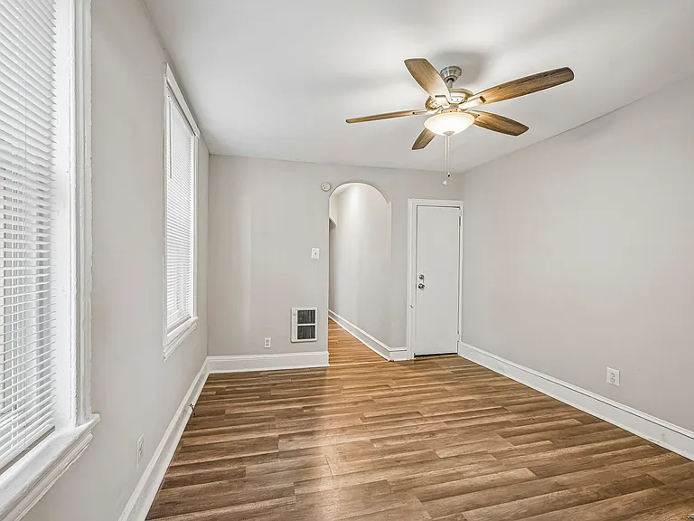 4133 Brown St #1 — Photo 13