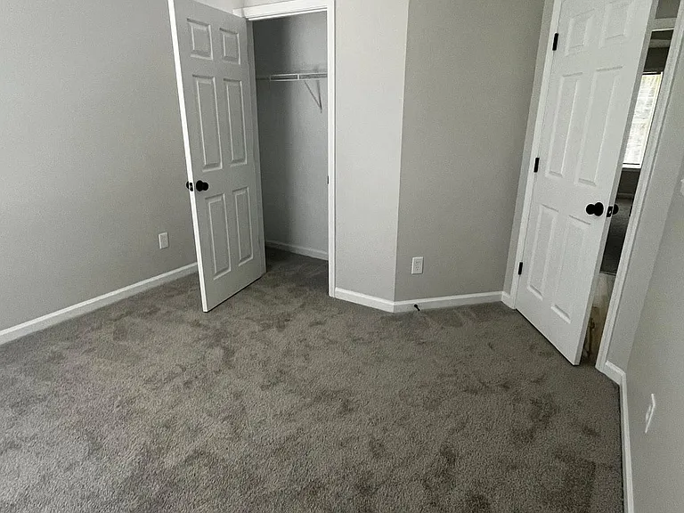 824 Eastmont Rd — Photo 10