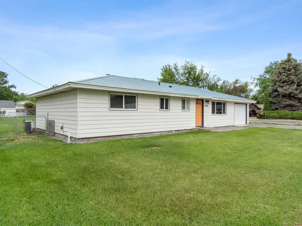 3705 W 2nd Ave, Kennewick, WA 99336