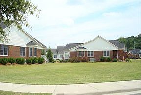 2nd image of 613 W Amberdale Cir