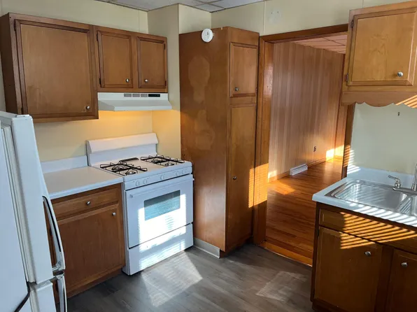 3026 Cascade St Floor 1, Erie, PA 16508