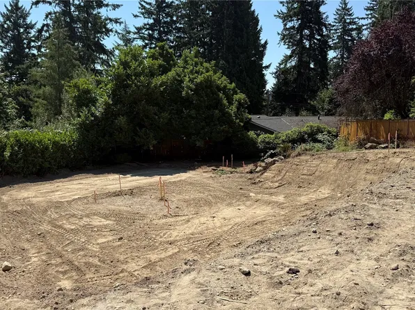 16517 2nd Place, Bellevue, WA 98008