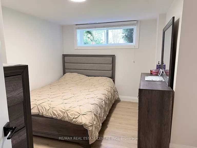 171 Manitou Way #LOWER — Photo 8