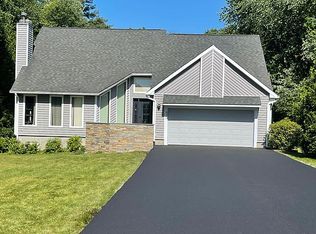 810 Moore St, Ludlow, MA 01056
