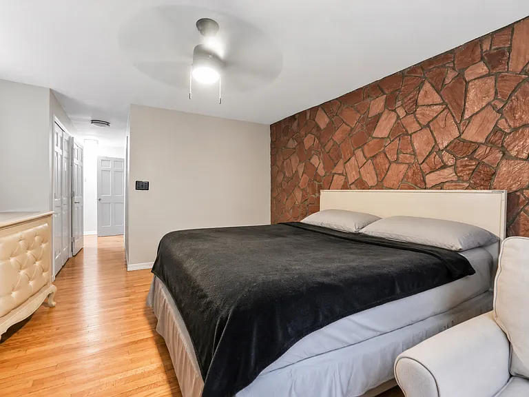 108 Withers St #1 — Photo 12