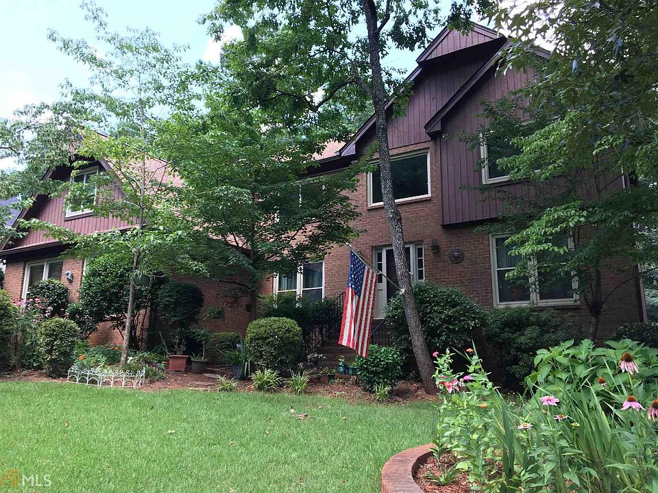 1st image of 631 Brandi Ln