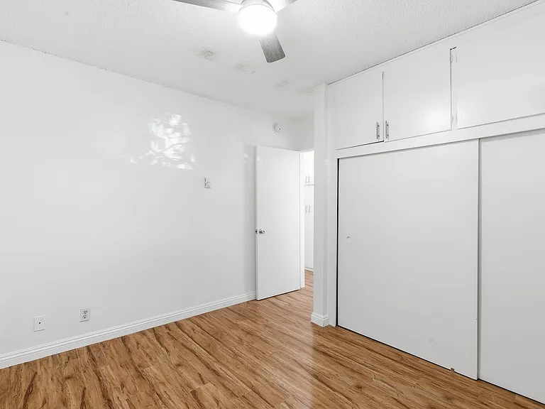 1015 S Westgate Ave — Photo 13