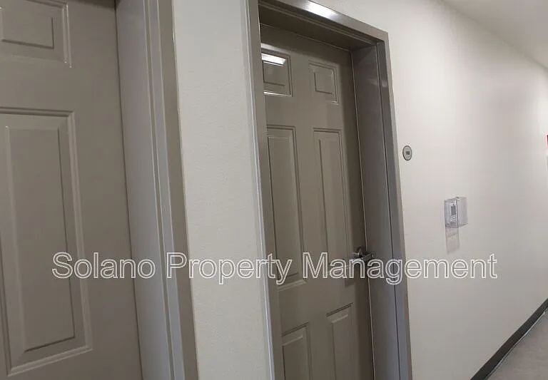 2401 Broadway St #107 — Photo 18