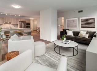 Optima Signature, Chicago, IL 60611
