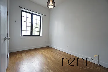 Rented by Rennit Inc.