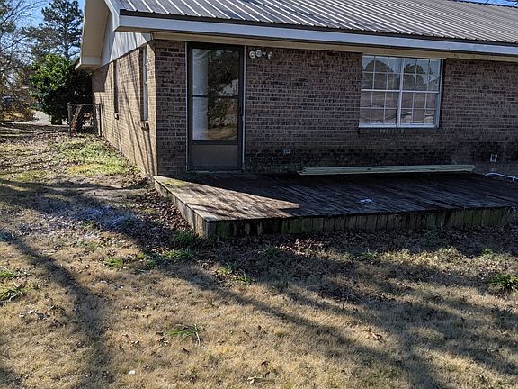 2nd image of 2203 Glen Haven Dr