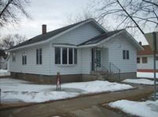 330 E Franklin St, Portage, WI 53901