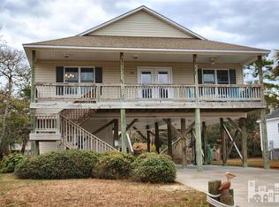 216 NE 33rd St, Oak Island, NC 28465