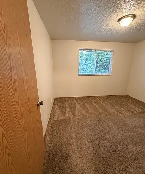 Cheryl Lynn Apartments — Photo 16