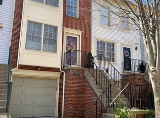 7842 Gum Springs Village Dr, Alexandria, VA 22306
