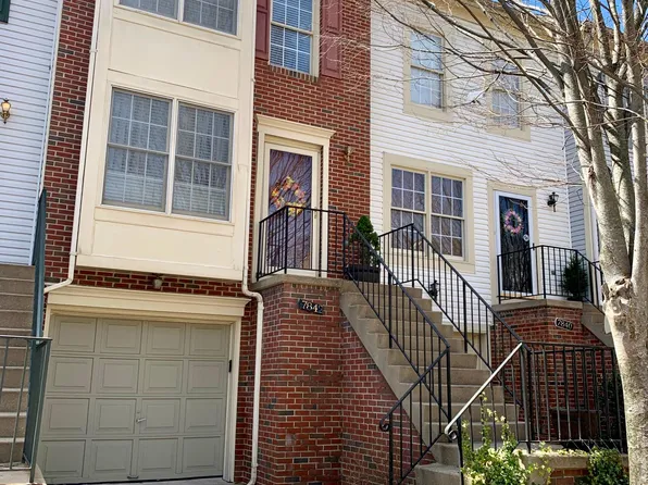 7842 Gum Springs Village Dr, Alexandria, VA 22306