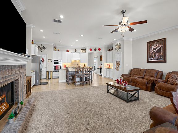 5th image of 13602 Uvalde Ave