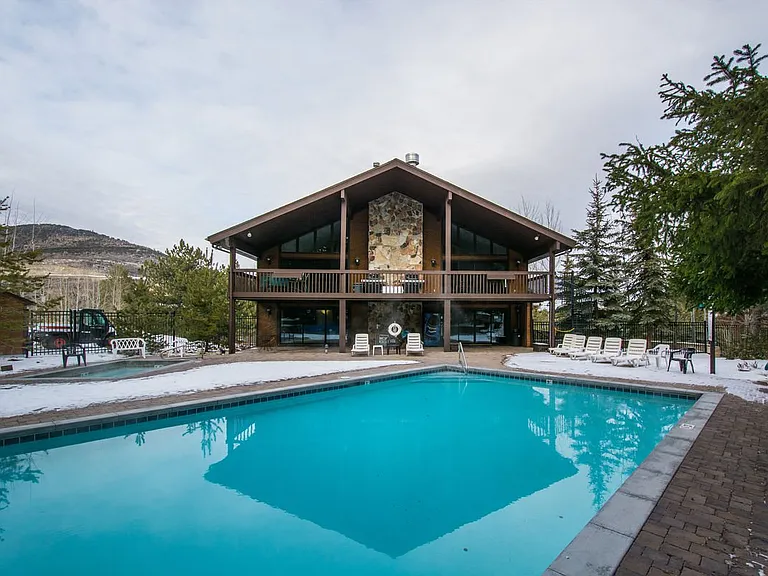 2025 Canyons Resort Dr #S2 — Photo 14