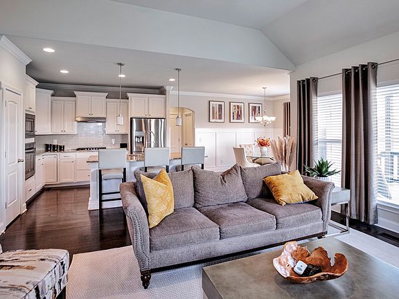 5th image of 4509 Lancaster Rd