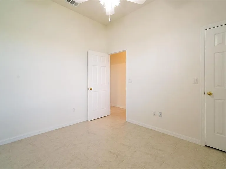 974 Kersfield Cir — Photo 31