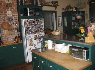 6085 Pioneer Rd, Medford, OR 97501