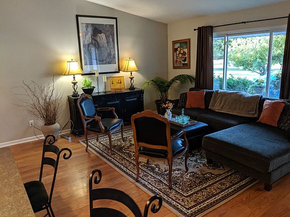 4th image of 2483 Ashdale Dr