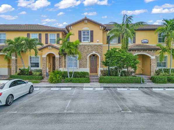 9113 SW 227th St Unit 4, Cutler Bay, FL 33190